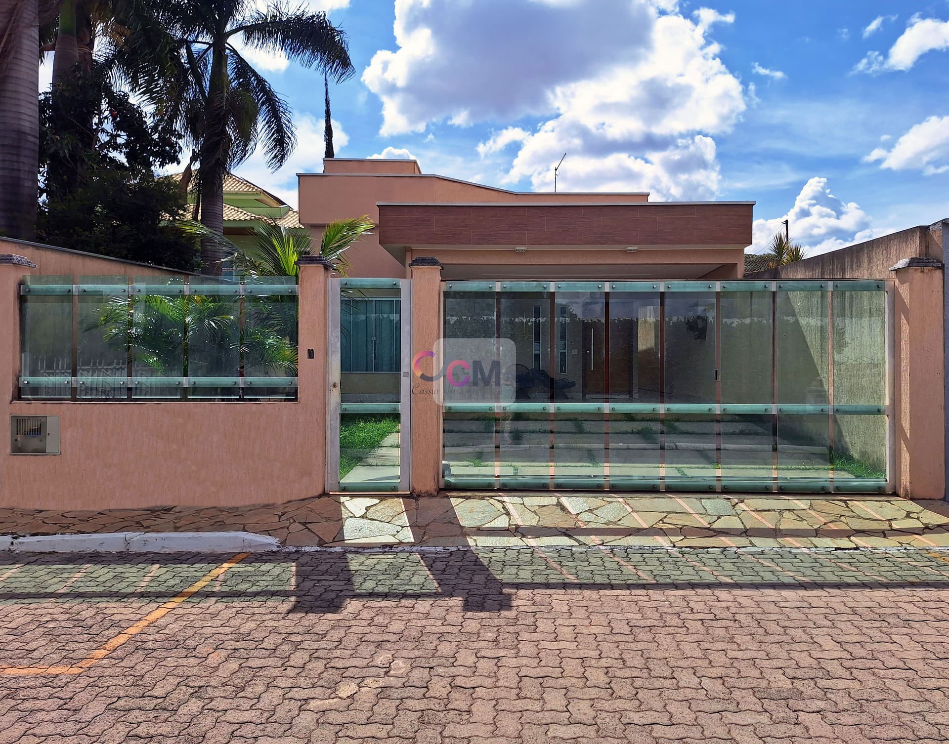 VENDE-SE Casa Terrea em Vicente Pires! 