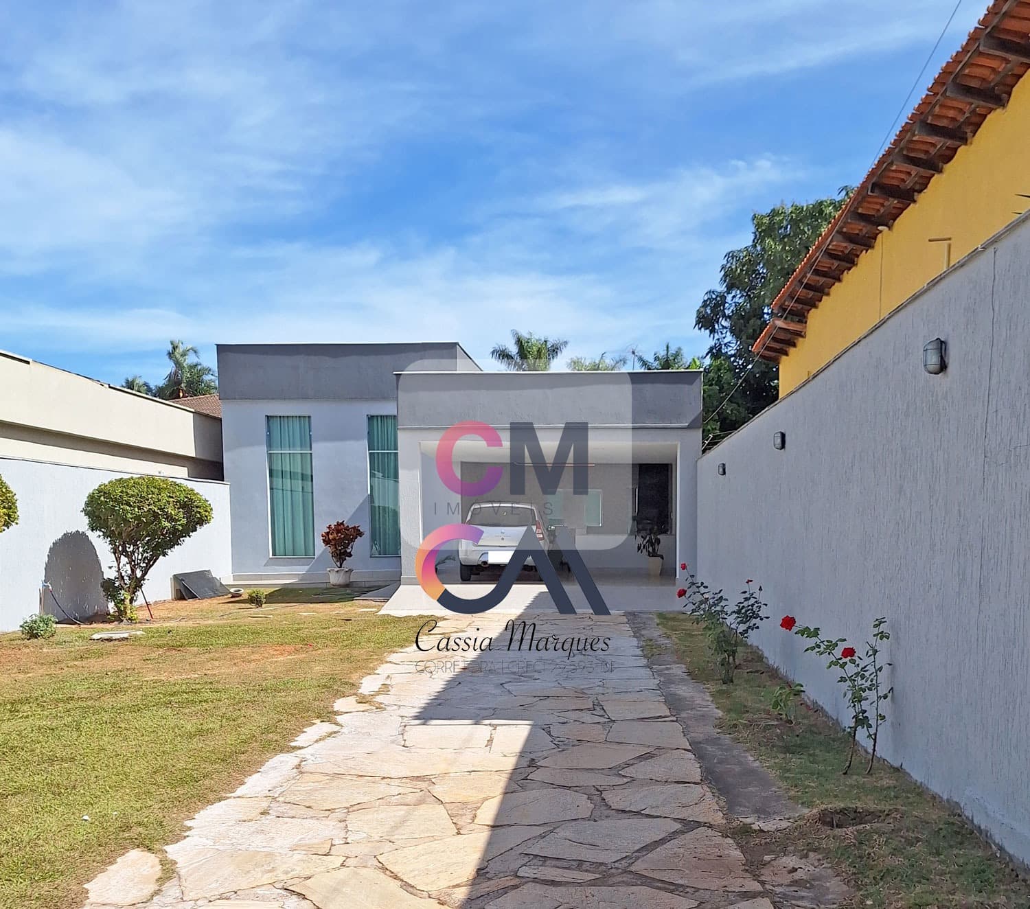 VENDE-SE Excelente Casa na Rua 8 de Vicente Pires-DF - Condomínio Fechado